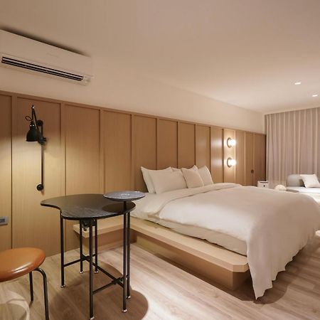 Hope Hotel Tainan Bagian luar foto
